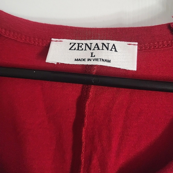 NWOT Zenana Lace Sleeves V-Neck- Red - Picture 3 of 4